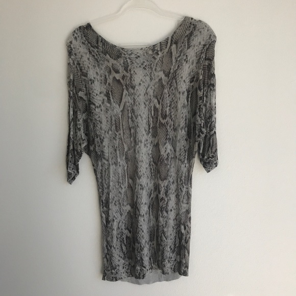 Express snakeskin tunic sweater - Picture 5 of 5